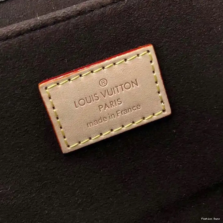 Fashion Reps Bags LV 19T1L0194 0518